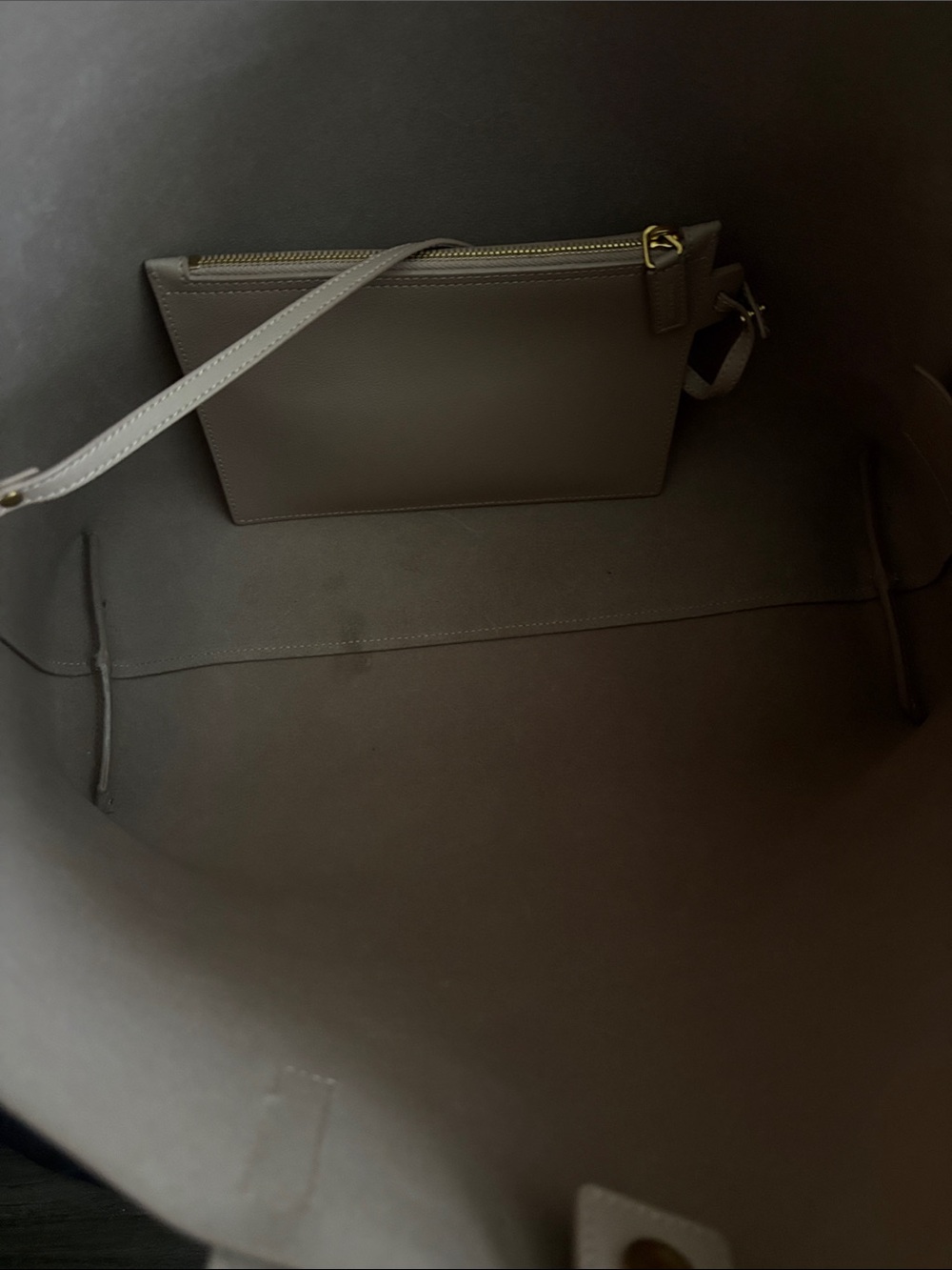 Saint Laurent Blush Leather Tote with Gold YSL Charm - Picture 10 of 16